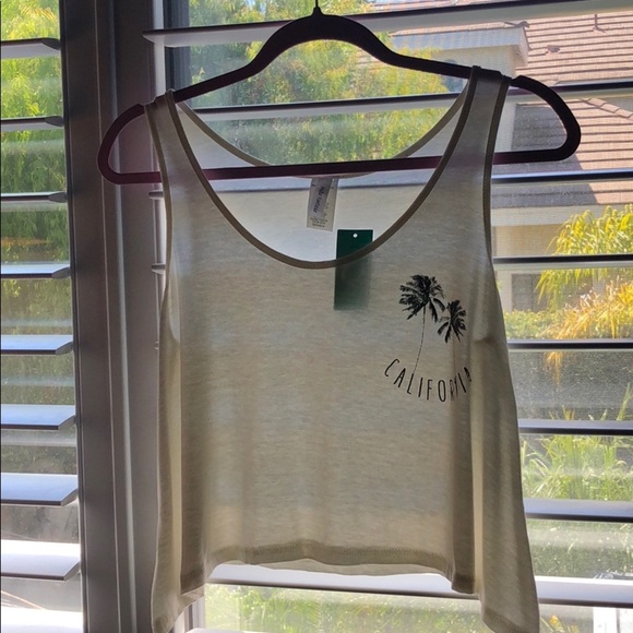 ELLA FANTASIA CALIFORNIA CROP TOP NWT PALM TREES SIZE S - Picture 11 of 13